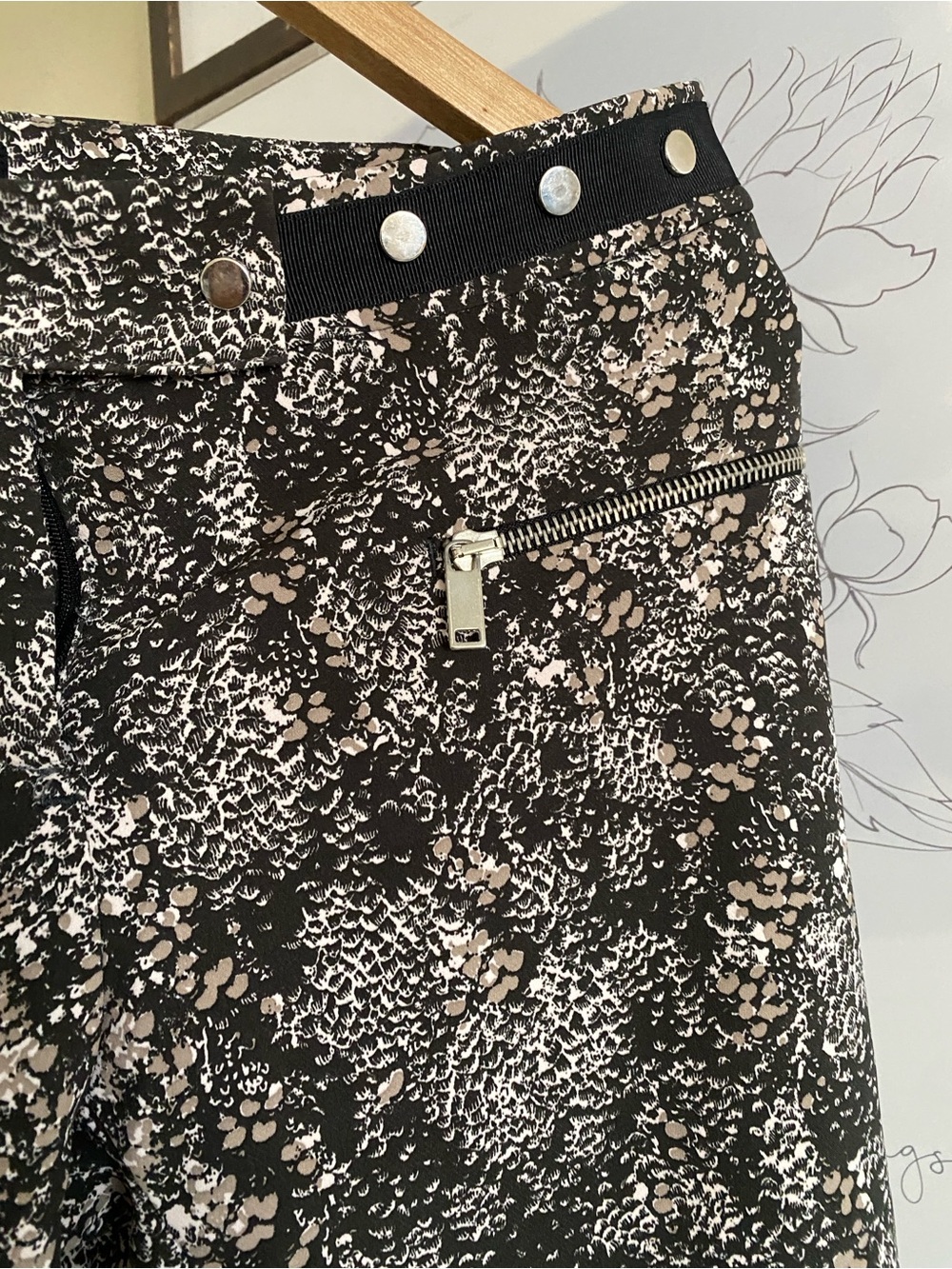 Zara Black, Beige and White Printed Mini Skirt with Zip Detail